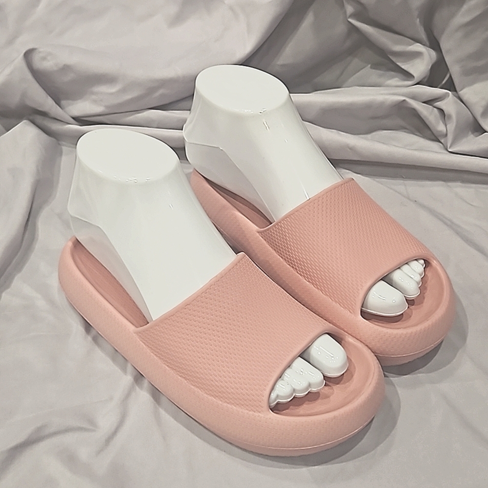 32 cool size 5/6 small pink